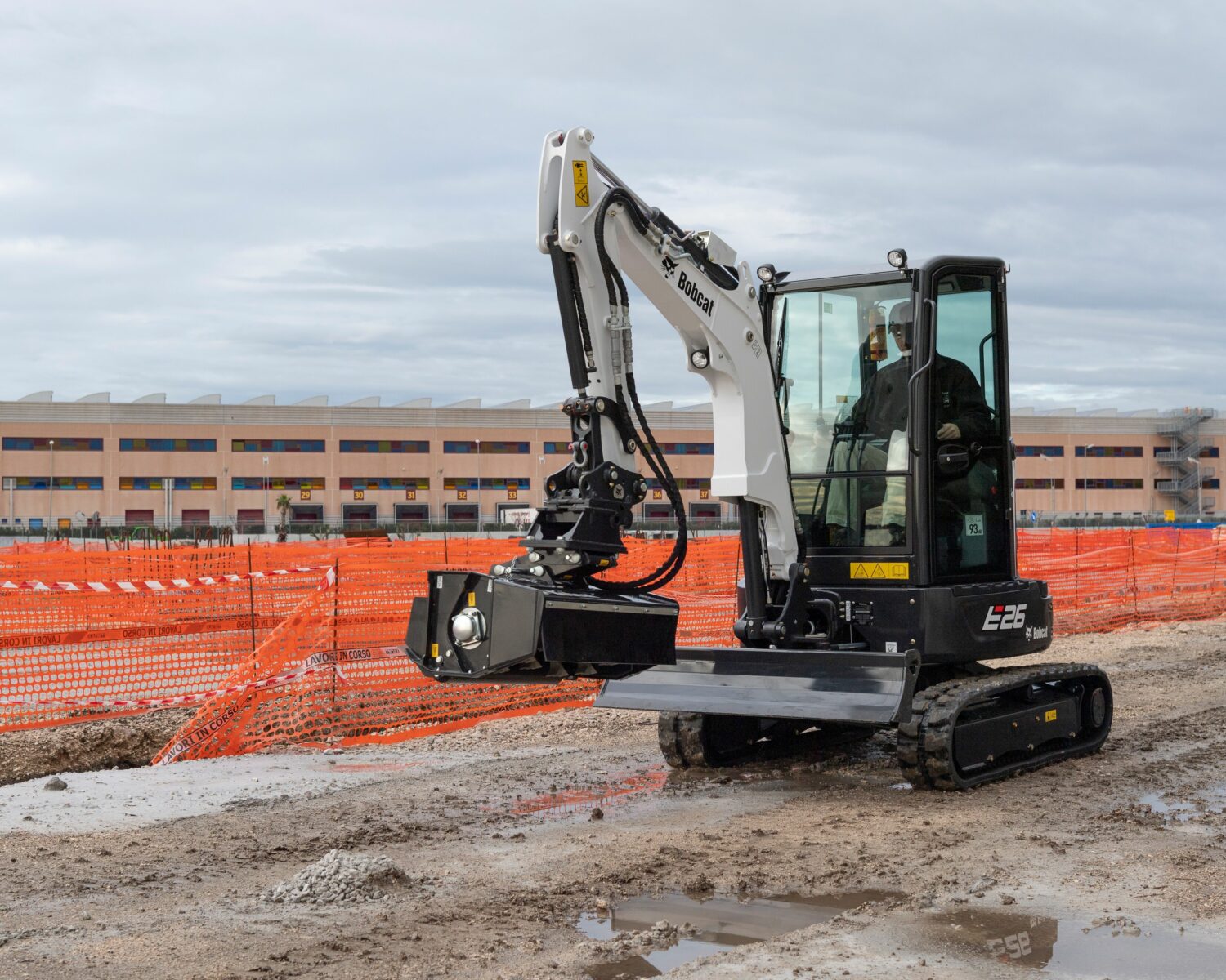 Large-E26_application_D500122 20181127