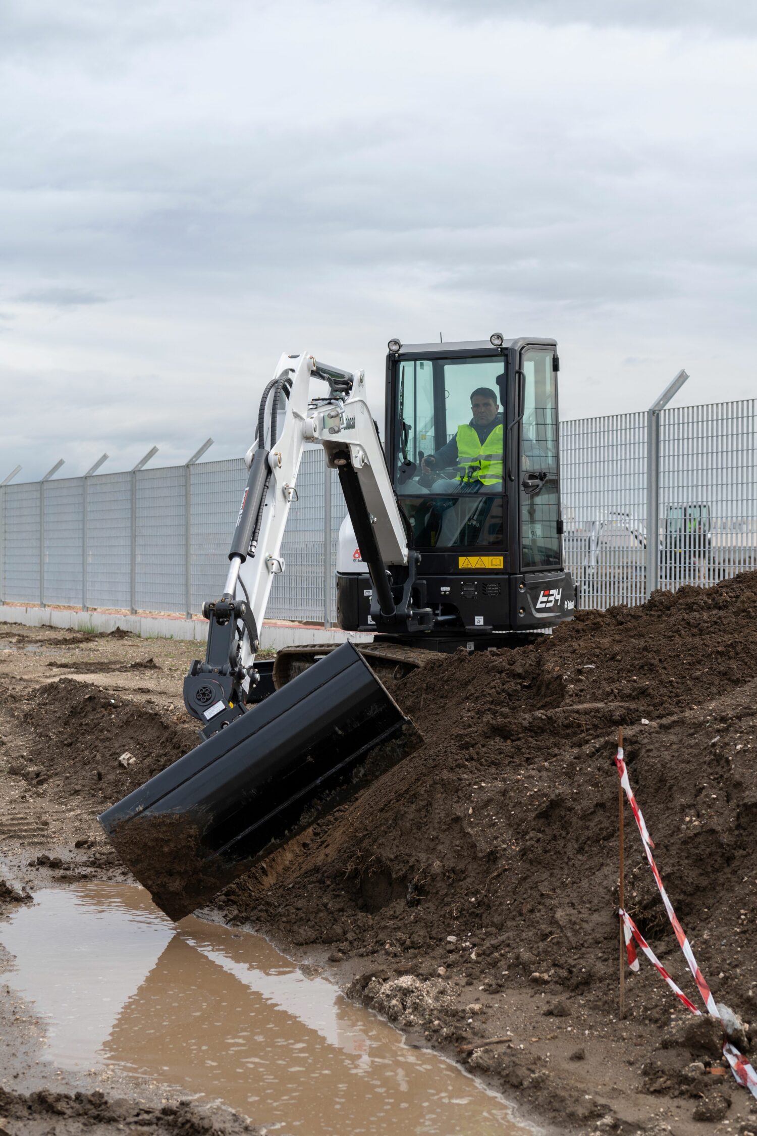 Large-E34_application_D500237 20181127